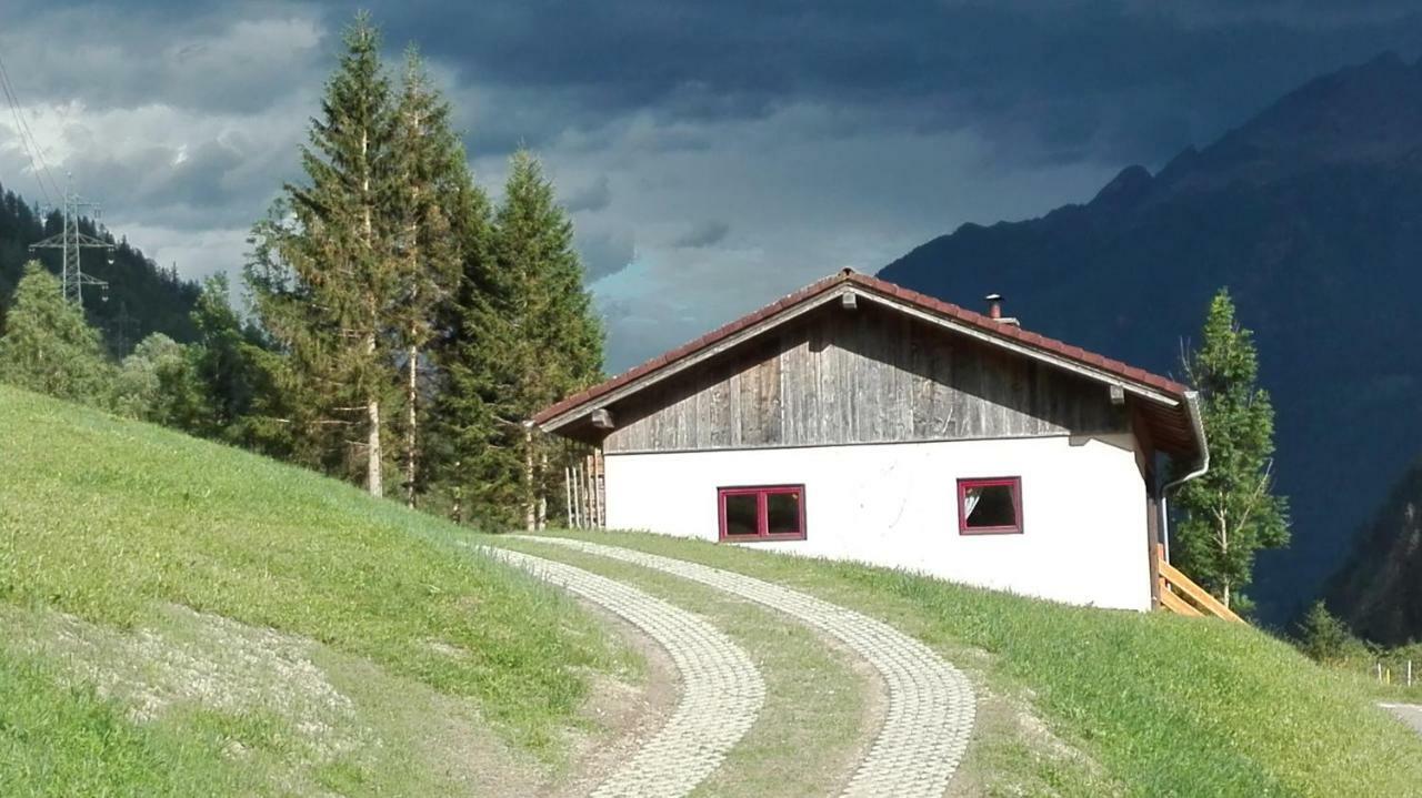 Ferienhaus Am Wallnerhof Флатах Екстериор снимка